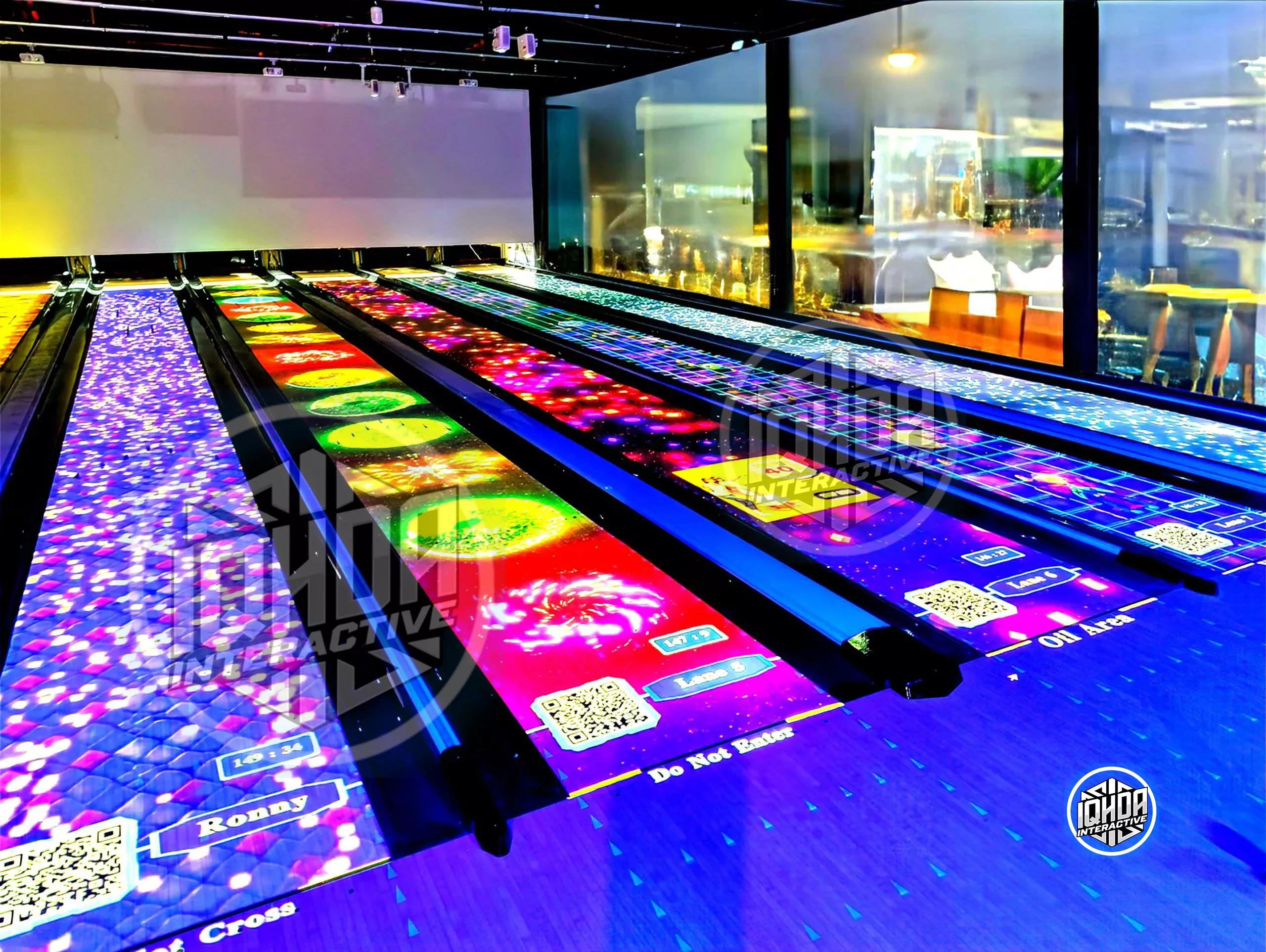 Screenshot of IQHDA Interactive's augmented reality bowling interface, showcasing 3D interactive themes and advanced features designed to enhance the bowling experience.