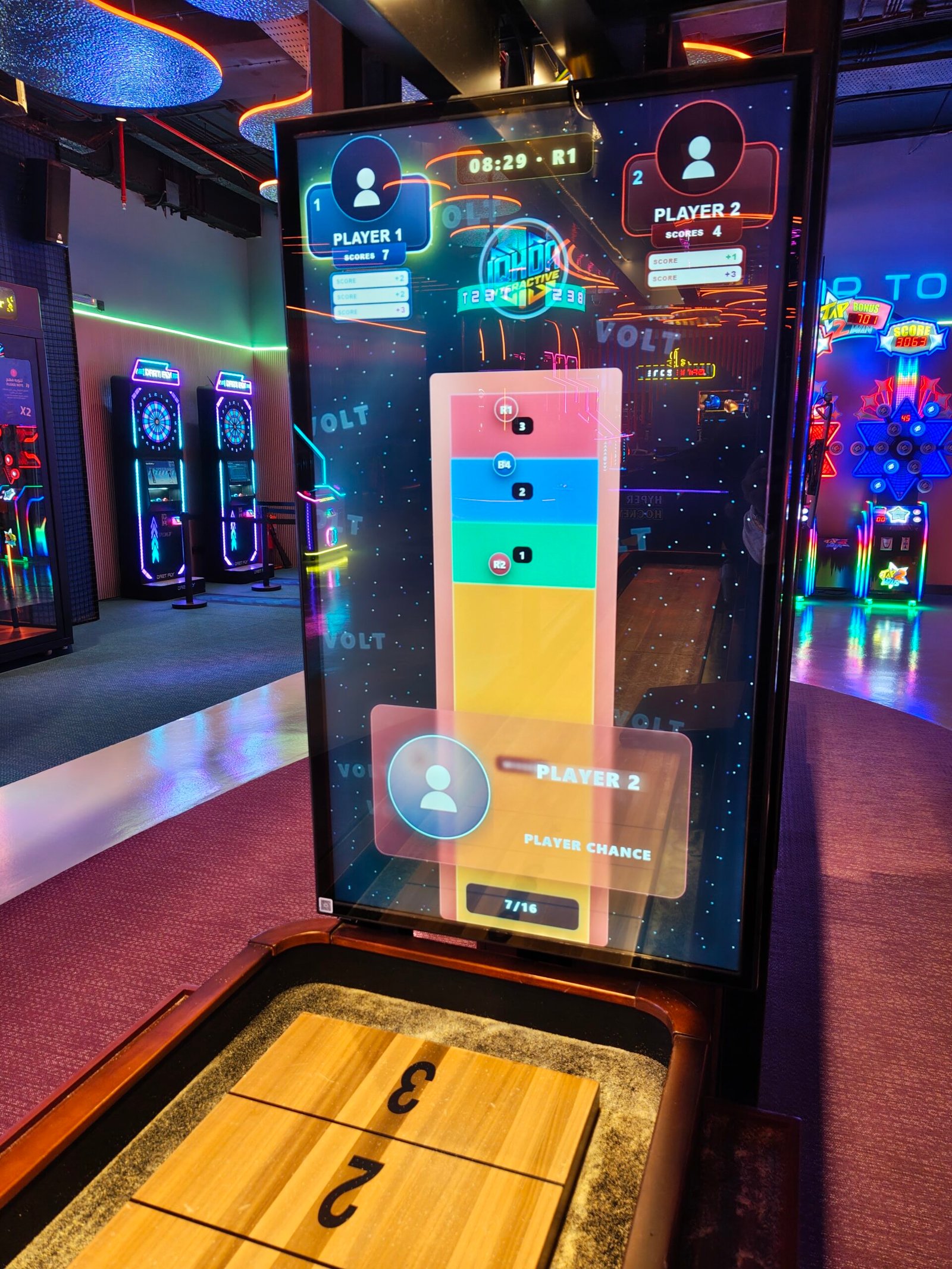 iQhda Shuffle Pro interactive shuffleboard visual